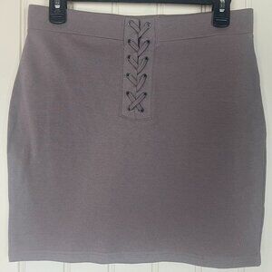 Forever 21 NWT Pencil Skirt Size L Mocha Brown, Decorative Lacing at Center